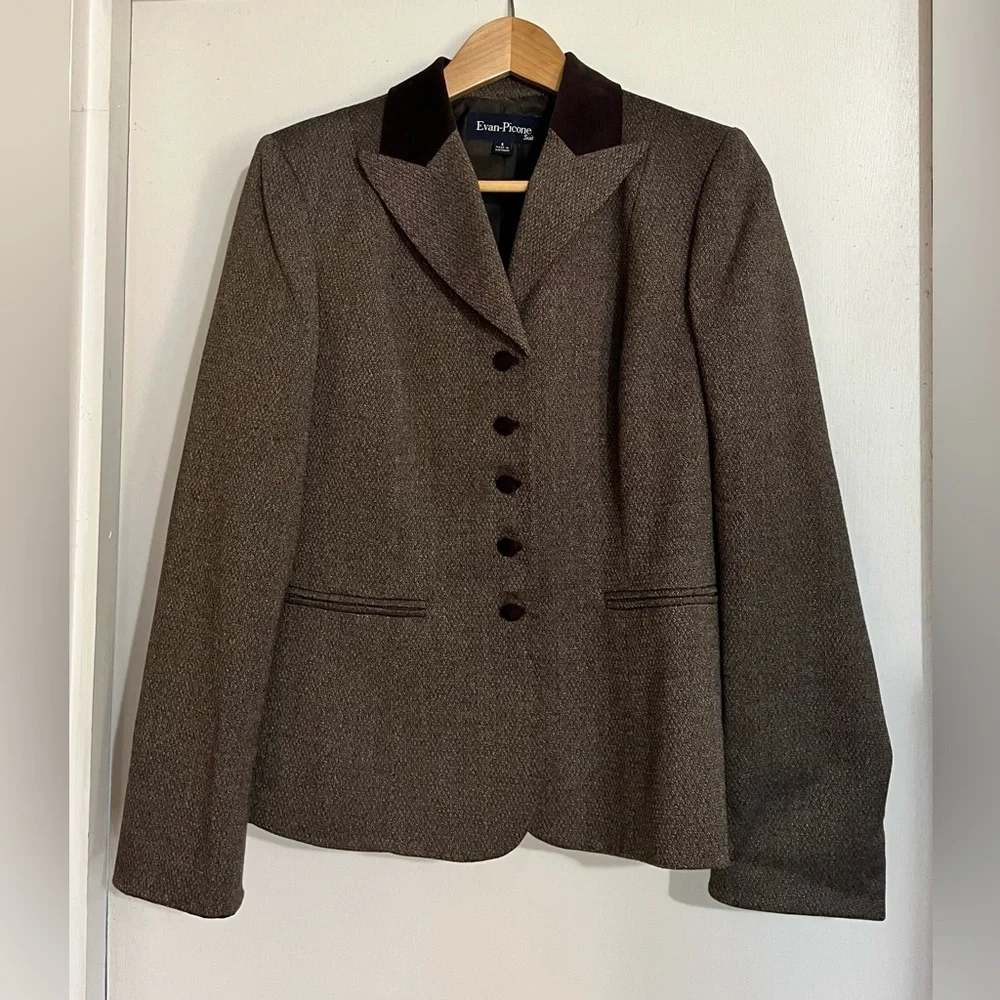 Evan-Picone brown suit, fitted 5-button blazer with straight midi skirt, size 6 - Picture 3 of 9